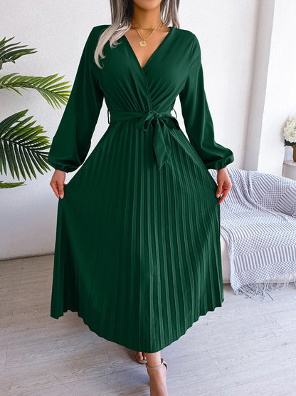 Women's Solid Color Lace Up Cross V-neck Big Swing Pleated Long-Sleeved Dress